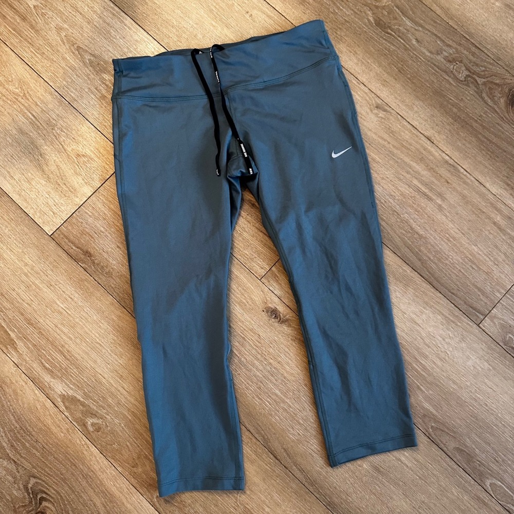Nike Running Dri-FIT Crop Leggings Womens Large Teal Zipper Pocket Reflective
